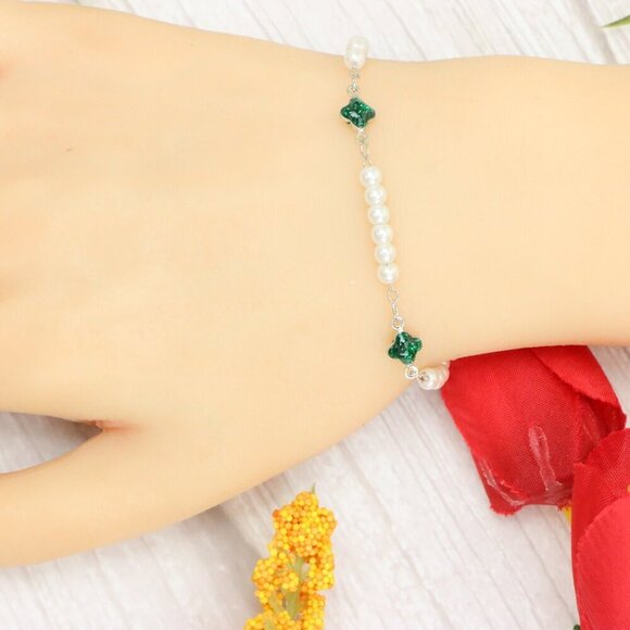 "Trendy Handmade Bracelet – A Thoughtful Gift for Girls & Women | UNVRC1464 - Picture 6 of 10